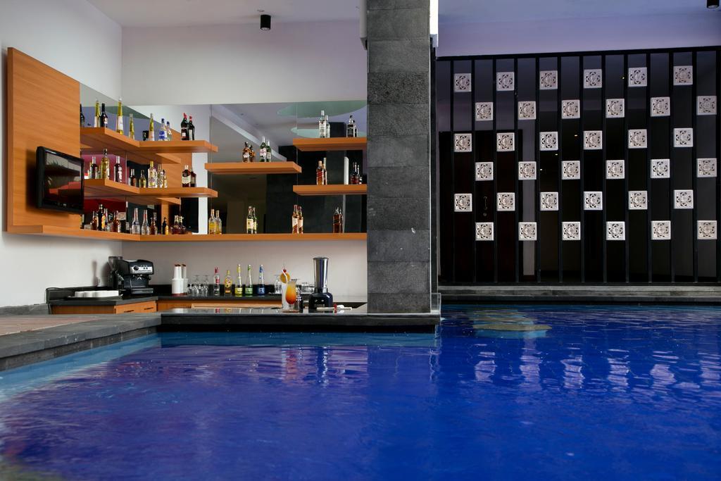 La Villais Kamojang Hotel Seminyak Exteriör bild