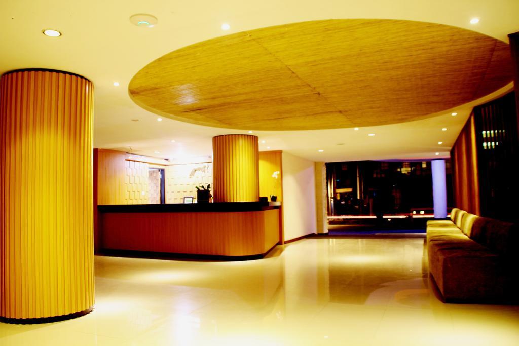 La Villais Kamojang Hotel Seminyak Exteriör bild