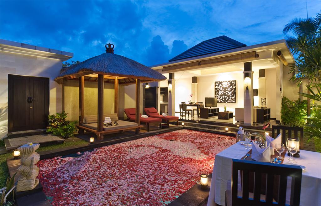 La Villais Kamojang Hotel Seminyak Rum bild